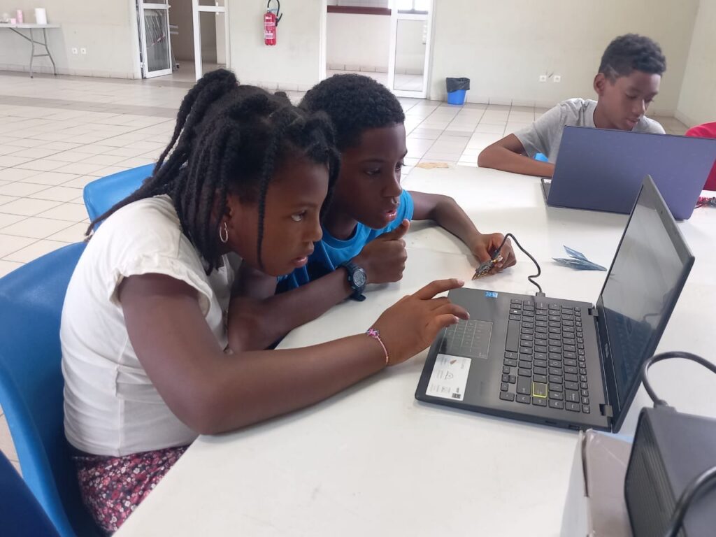 Initiation gratuite au coding à Gondeau